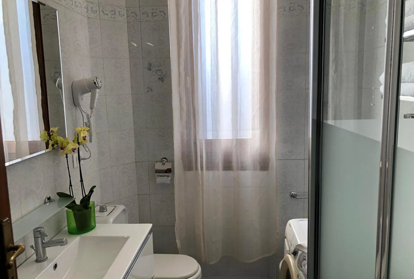 Florence Homestay Apartment